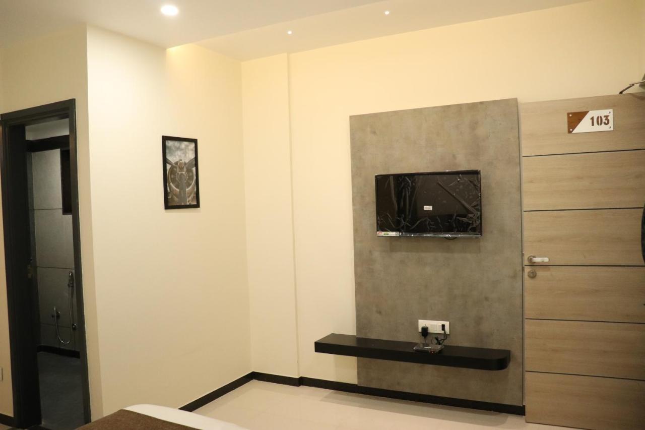 Hotel City Point Phalodi  Екстер'єр фото