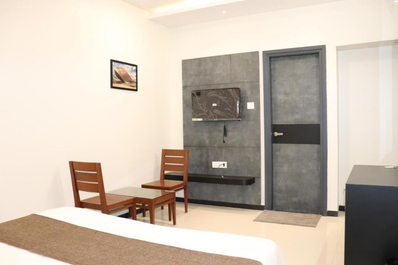 Hotel City Point Phalodi  Екстер'єр фото
